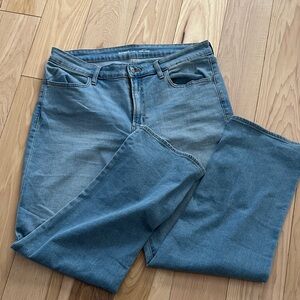 Old Navy High Rise WOW Loose size 14